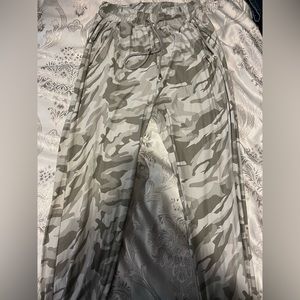 Womens Medium Joggers